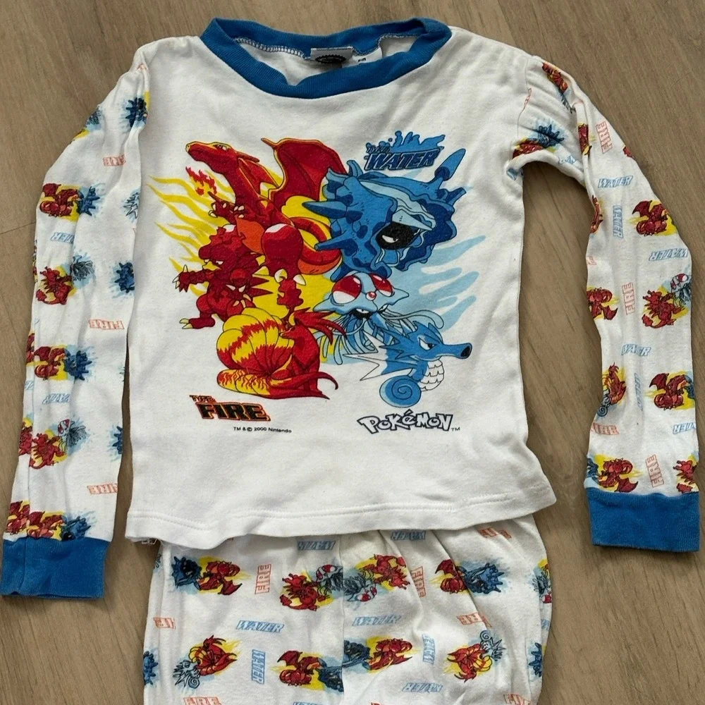 Vintage Official Nintendo Pokemon Long Sleeve‎  Charizard Water Fire Pajamas